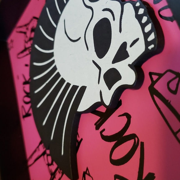 Punk Rock Decor - Picture 3 of 10